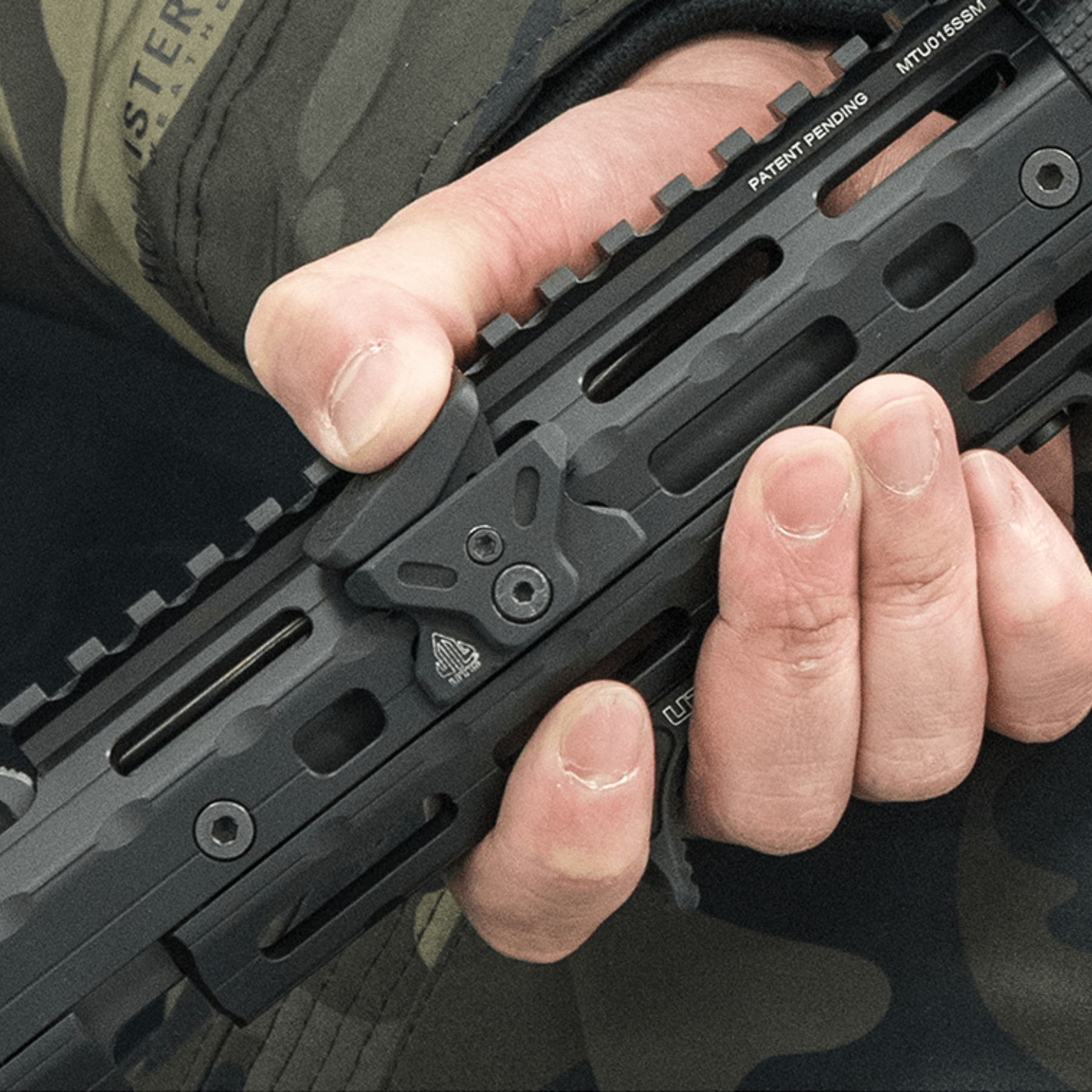 UTG | M-LOK ANGLED INDEX MOUNT - Impugnatura anteriore