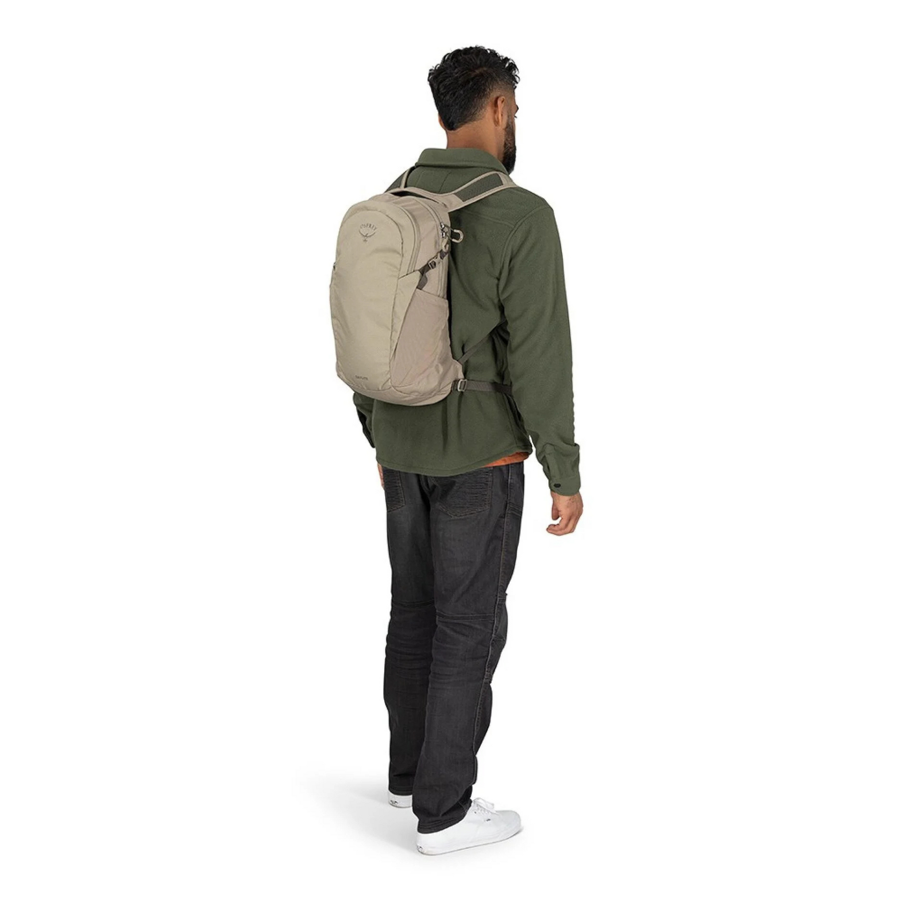 Zaino Osprey Daylite da 13 litri, compatto e leggero con spallacci imbottiti e traspiranti, doppio scomparto con zip e cinturino pettorale, ideale per escursioni, viaggi e uso quotidiano, su backpacco.it