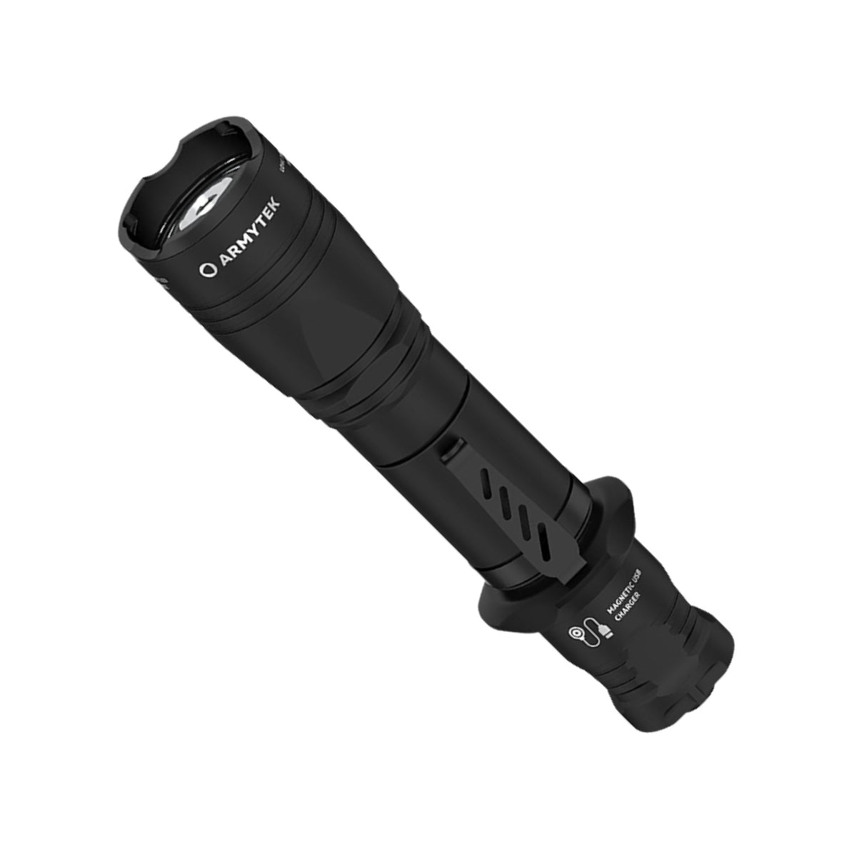 ARMYTEK DOBERMANN PRO Torcia tattica 2 in 1 con potenza 1400/ 1500 lumeni. Struttura in alluminio aeronautico con protezione IP68, ricarica USB magnetica rapida e corpo da 1 pollice compatibile con accessori da caccia. Include batteria 18650, custodia in nylon e clip in acciaio.
