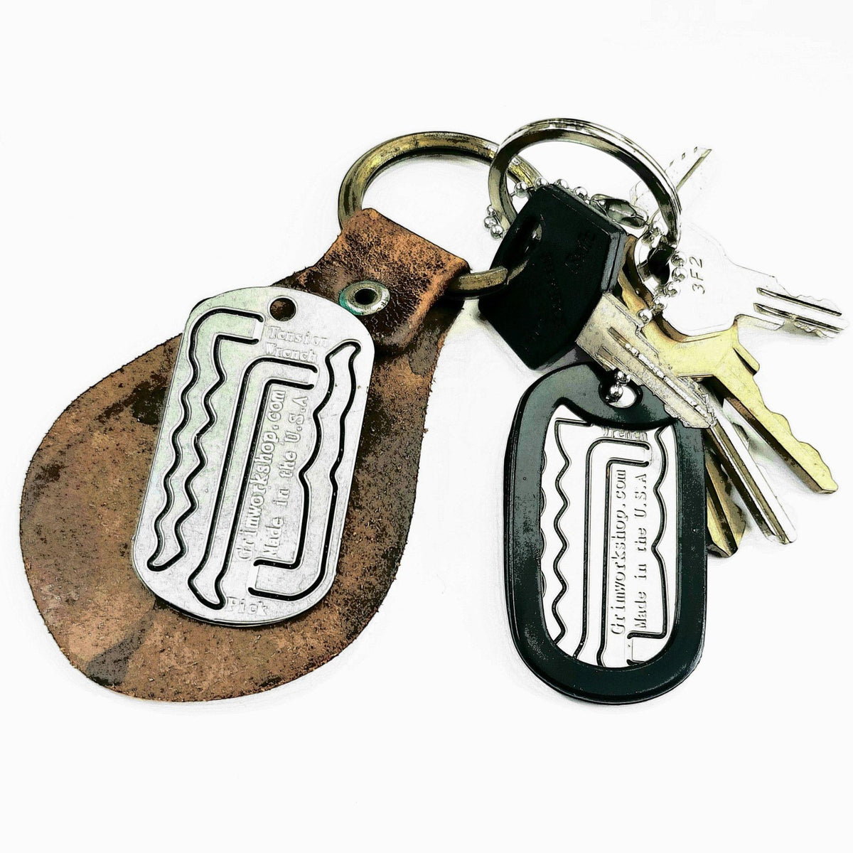 GRIM WORKSHOP | GRIM KEY DOG TAG - Piastrina con set di grimaldelli