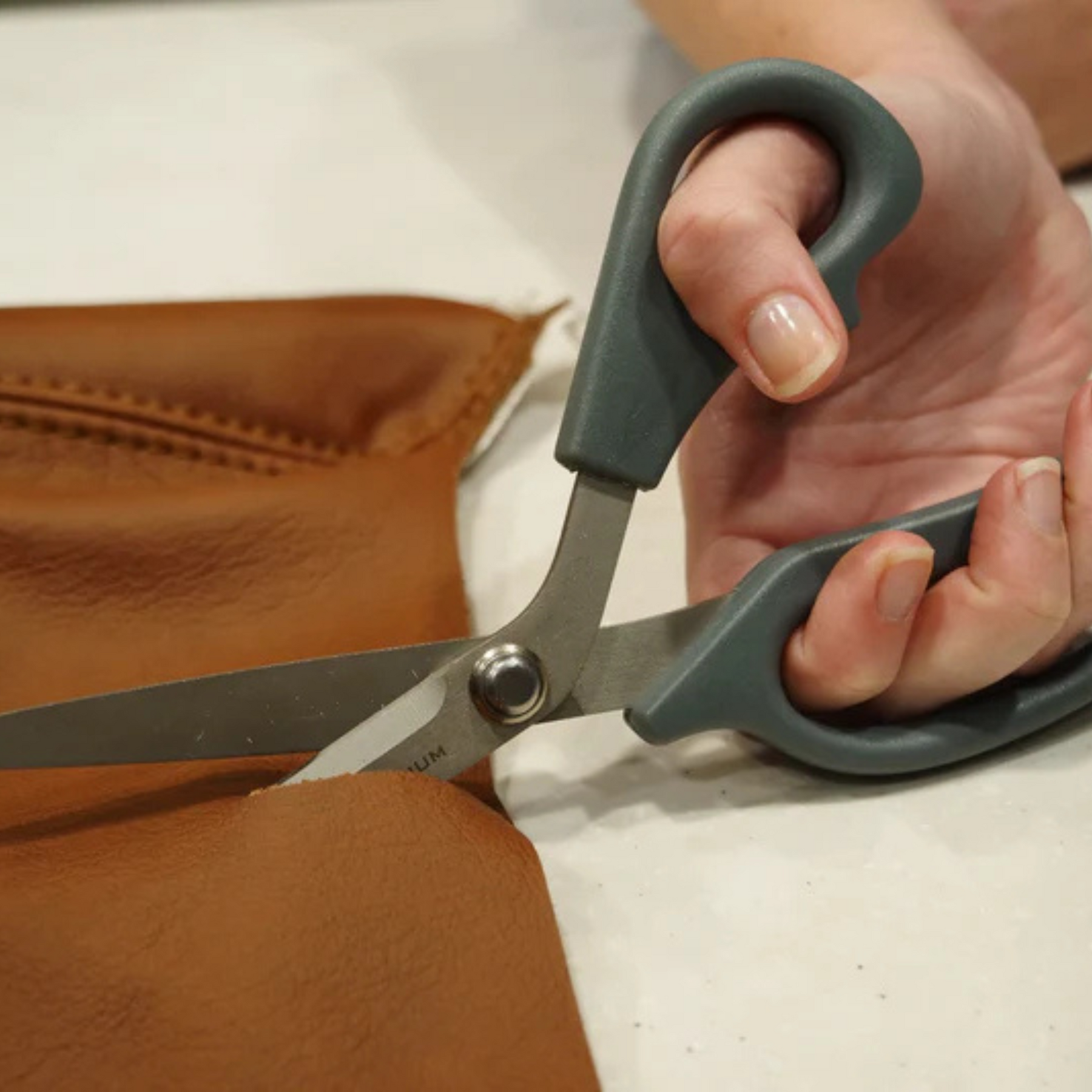 CLAUSS | TI ULTRAFLEX BENT SHEAR 8" - Forbici