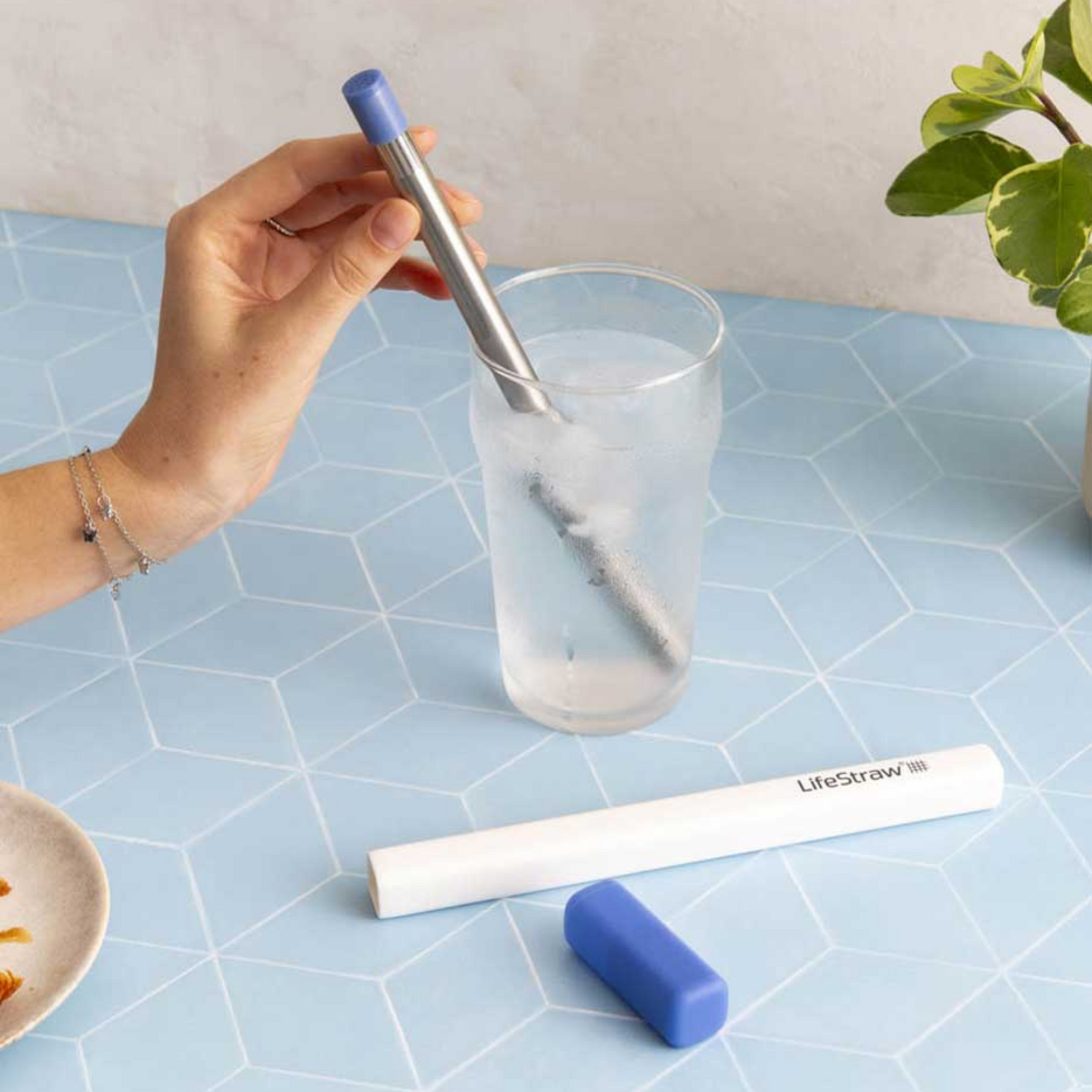 Cannuccia filtrante LifeStraw SIP in acciaio inox per escursioni, viaggi e outdoor - disponibile su backpacco.it