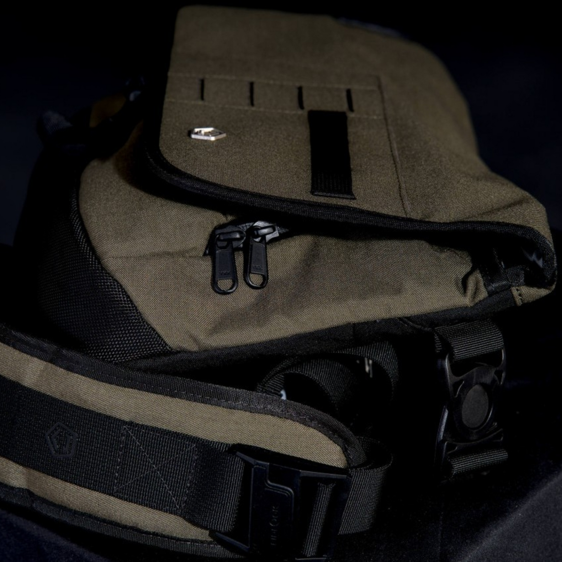 PENTAGON | CONSUL SIDE MESSENGER BAG - Borsa da 13 L