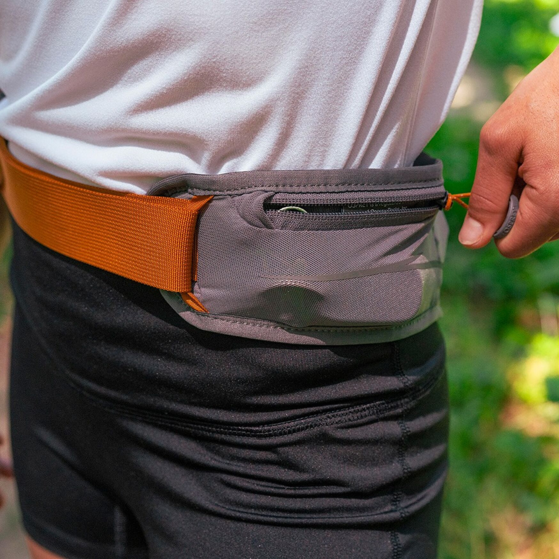 Osprey Duro Dyna LT Belt 1.5 litri, cintura marsupio minimalista da trail running, marsupio leggero per idratazione e trasporto essentials da corsa, su backpacco.it