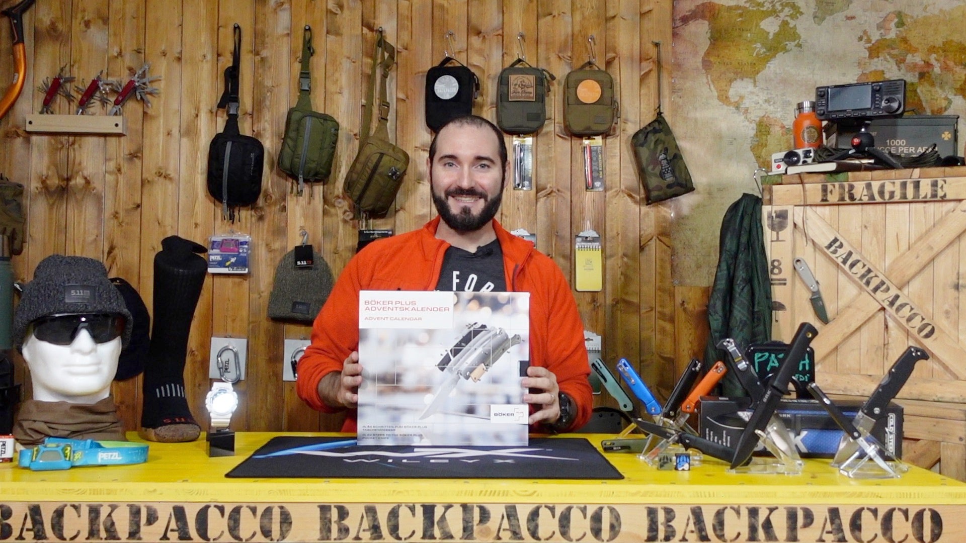 Paolo di Backpacco spiega il calendario dell'Avvento di boker