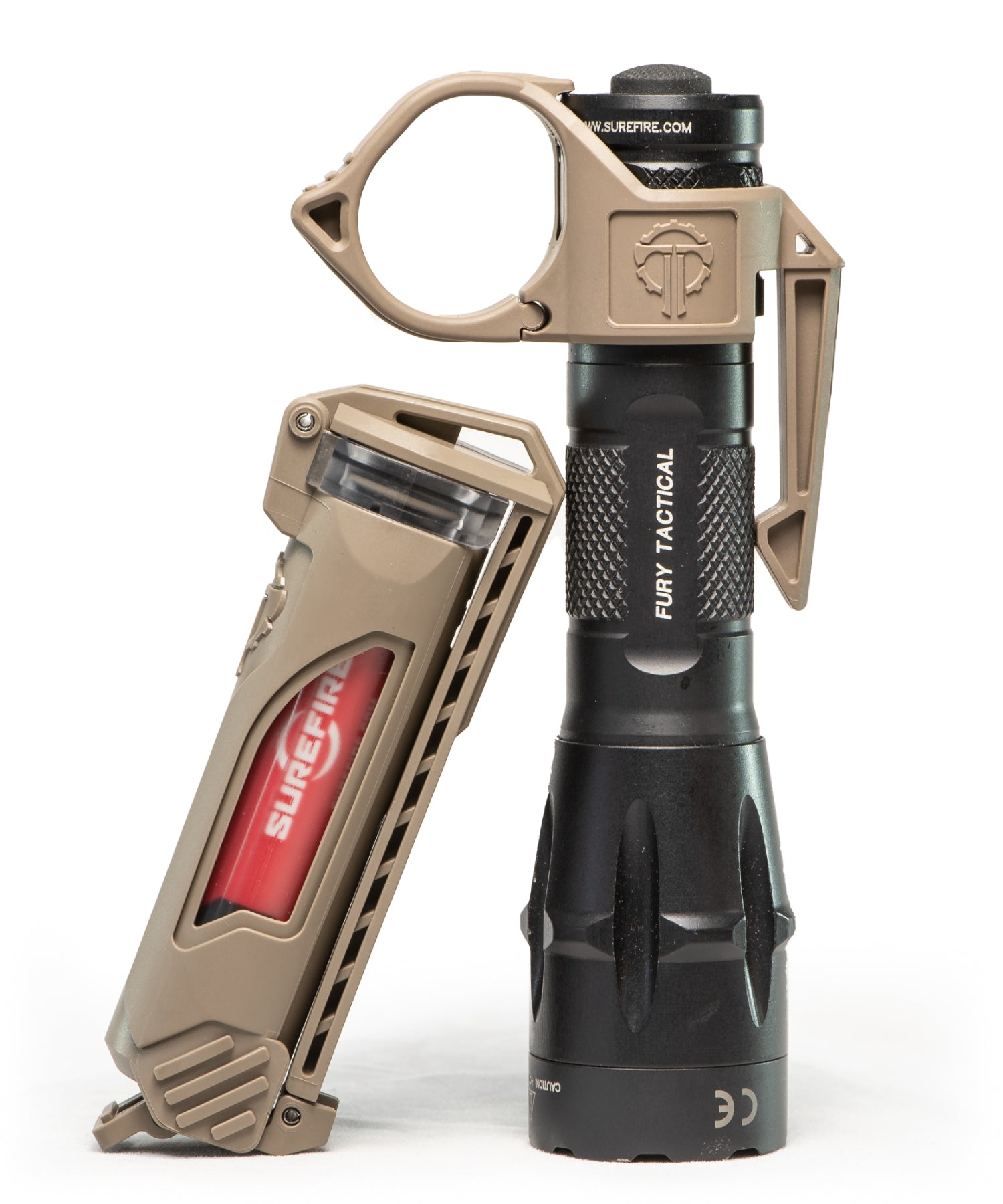 Il Thyrm CellVault-18 con una Surefire