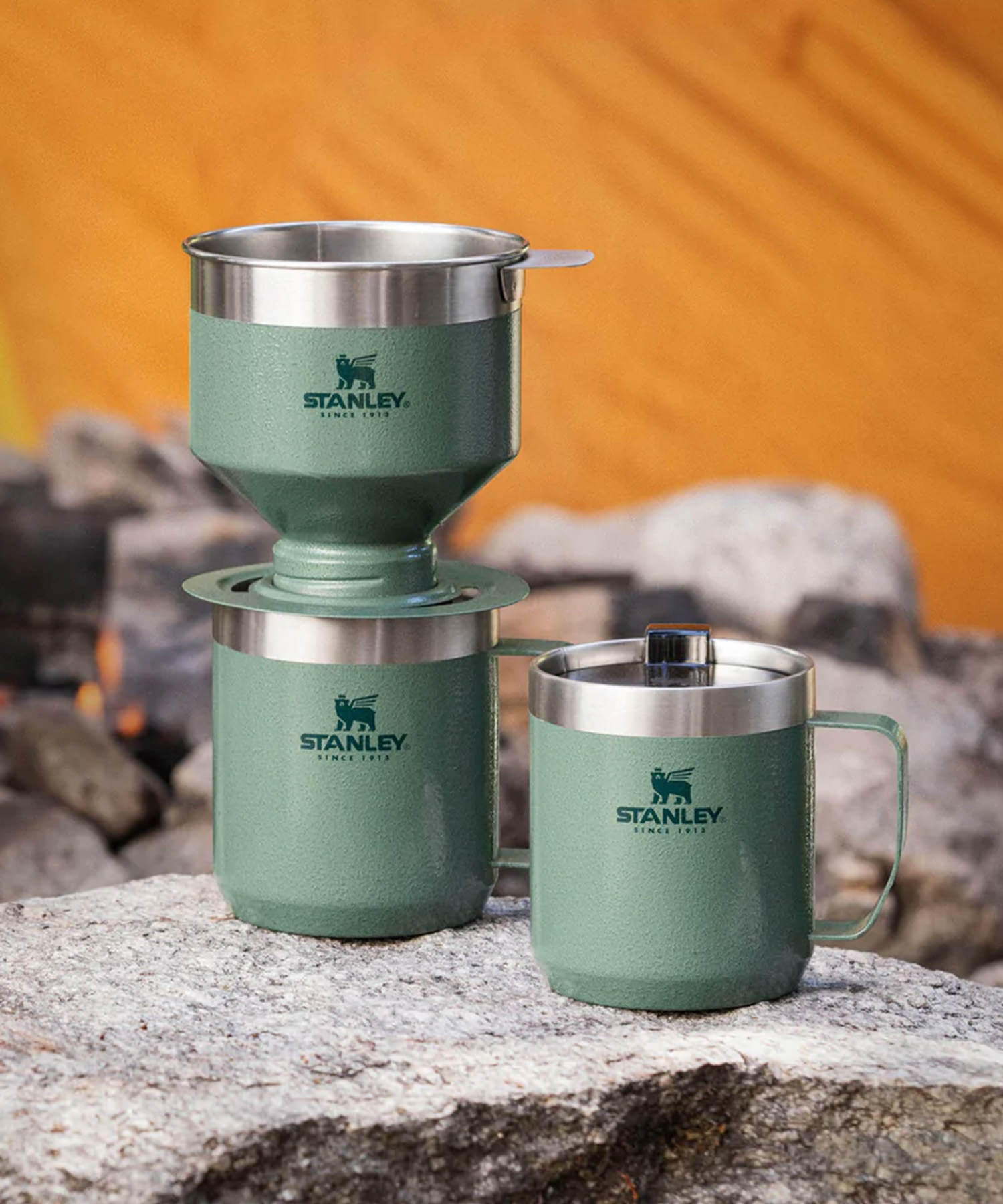 Camp Mug usato con il perfect brew di stanley per preapare il caffè