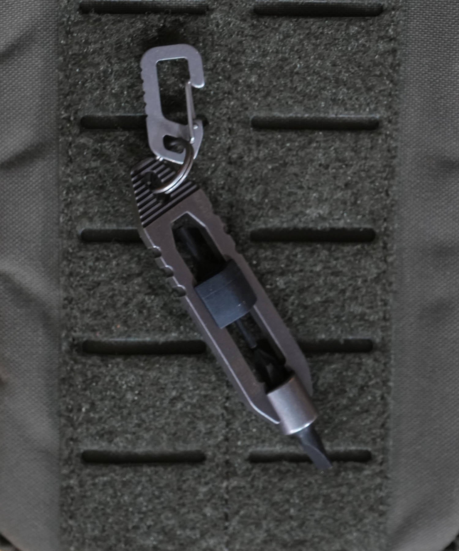 EDT HEX su flex admin pouch di 5.11