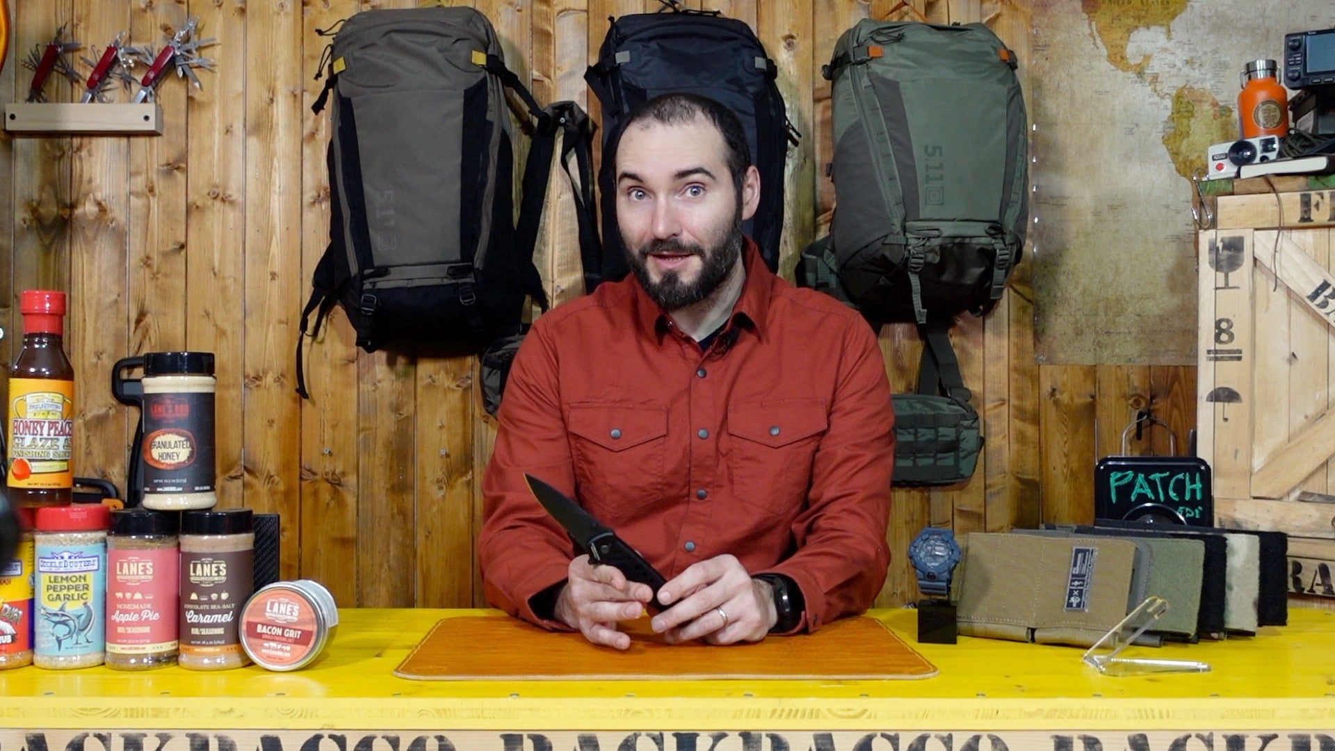 Paolo di Backpacco spiega l'EXTREMA RATIO | CAIMANO NERO N.A