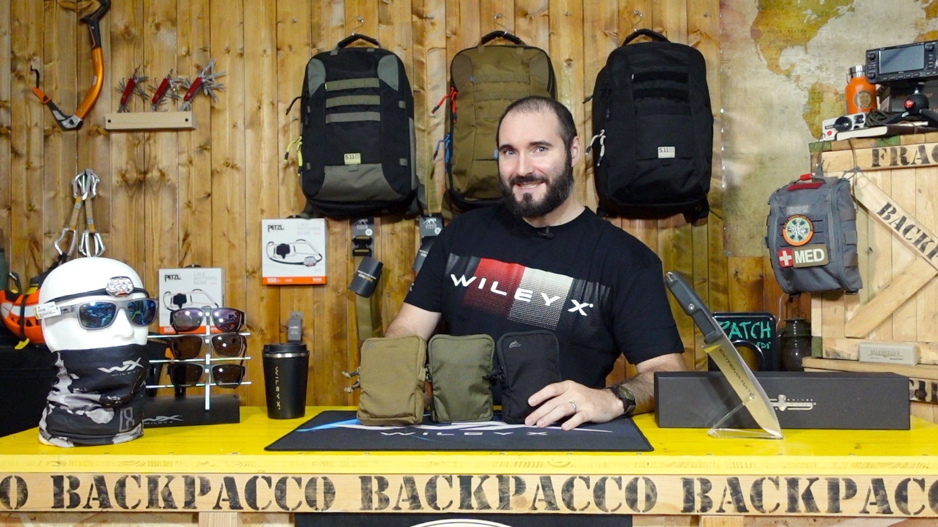 Paolo di Backpacco spiega gli HELIKON-TEX | DOCUMENT CASE INSERT 