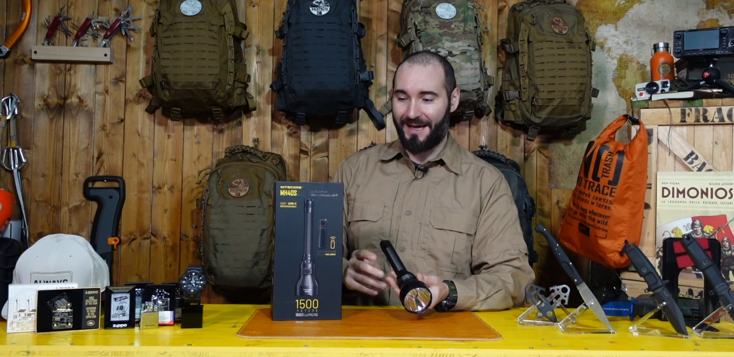 Paolo di backpacco spiega la nitecore mh40s