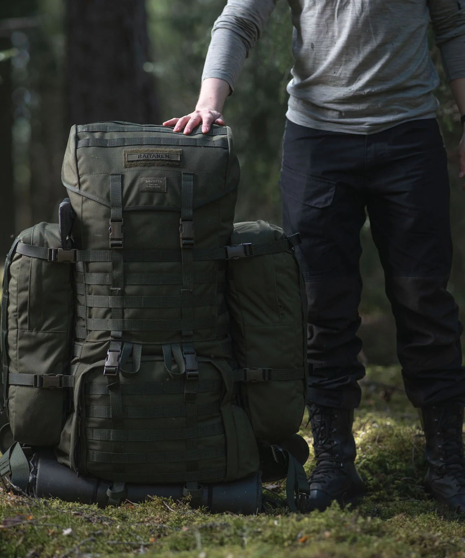zaino Savotta Jääkäri XL con tasconi laterali per trasportare carichi immensi