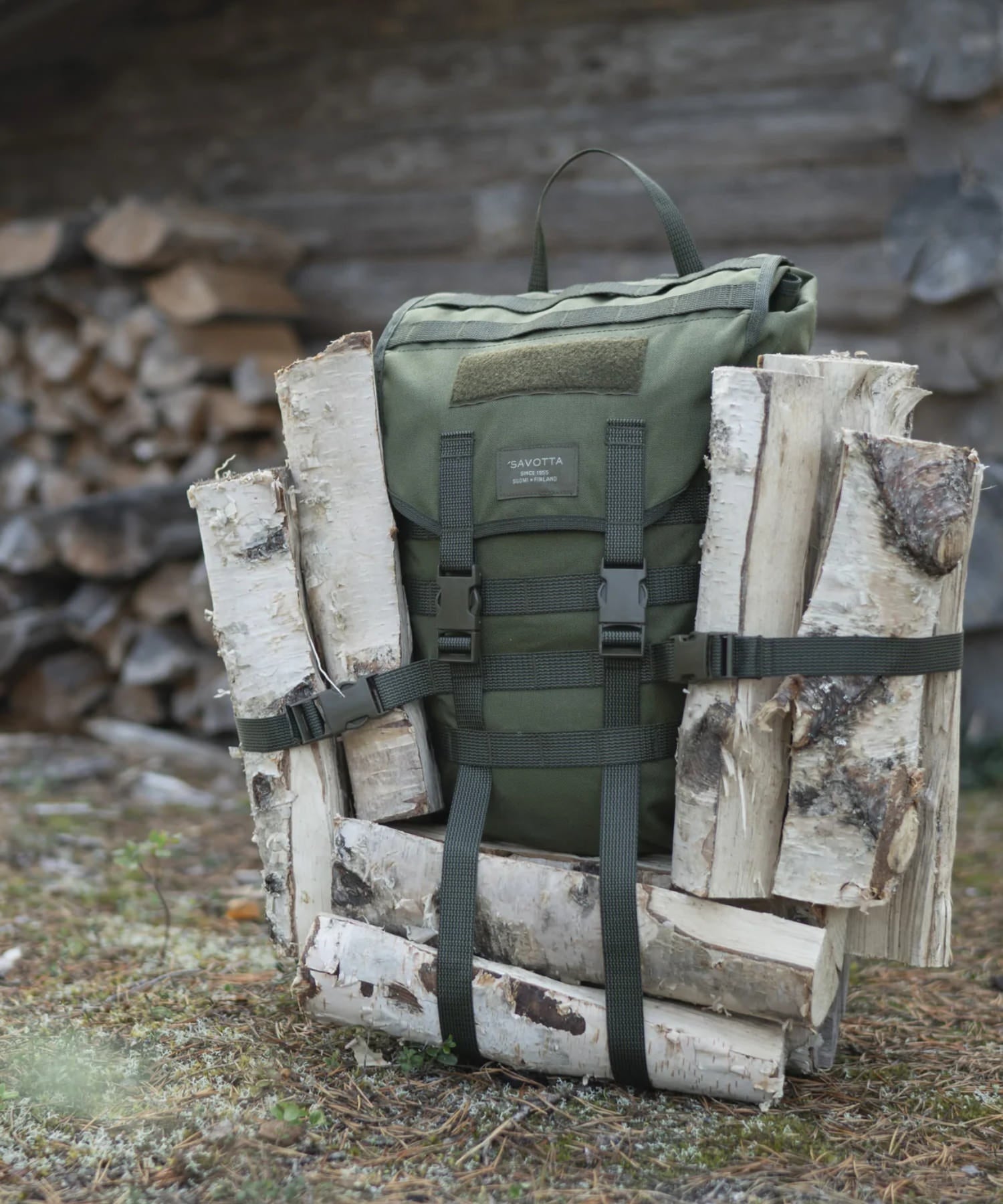 zaino savotta jaakari S con legna per il fuoco