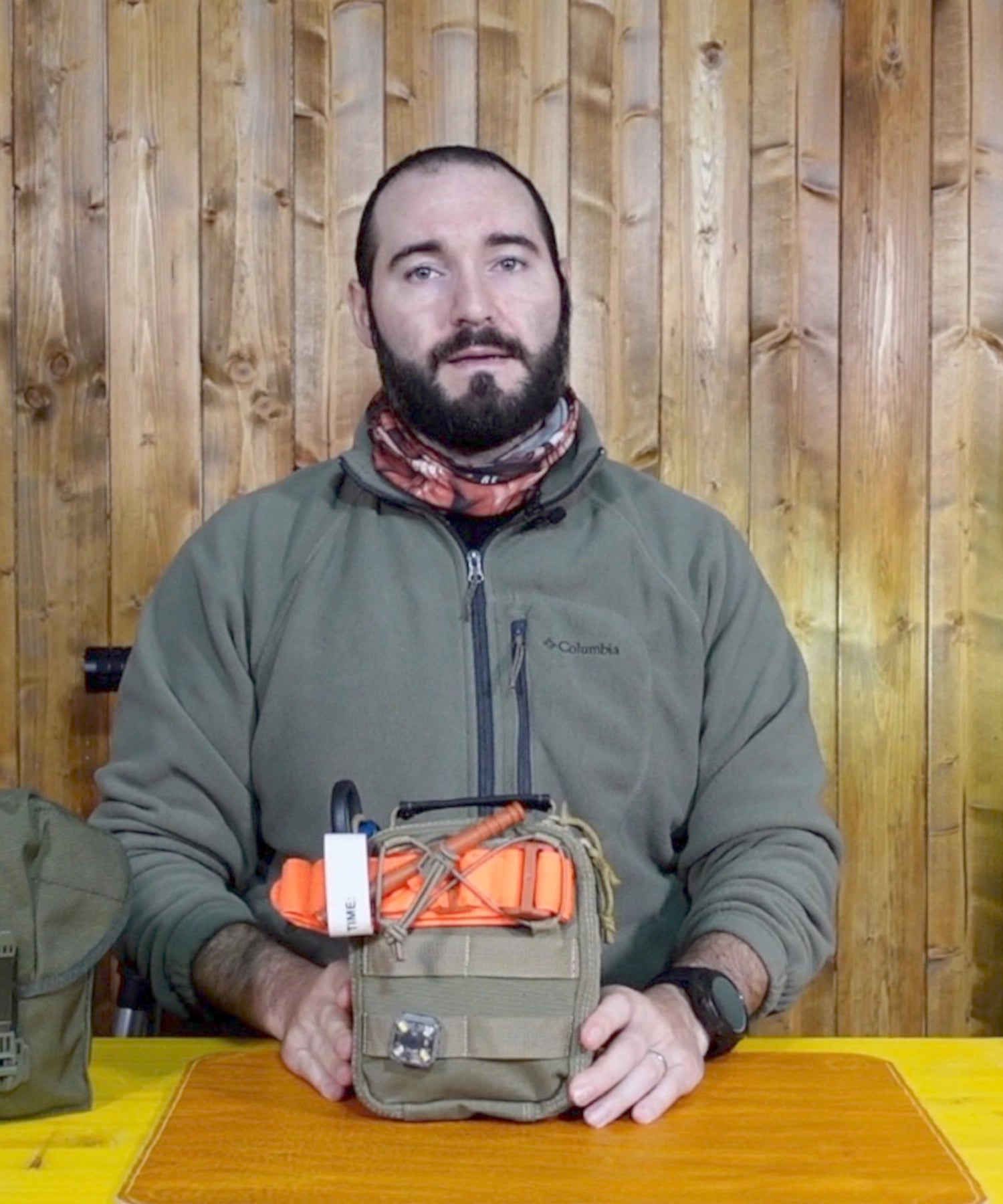 Paolo di Backpacco mostra interamente la FR-1 di Maxpedition