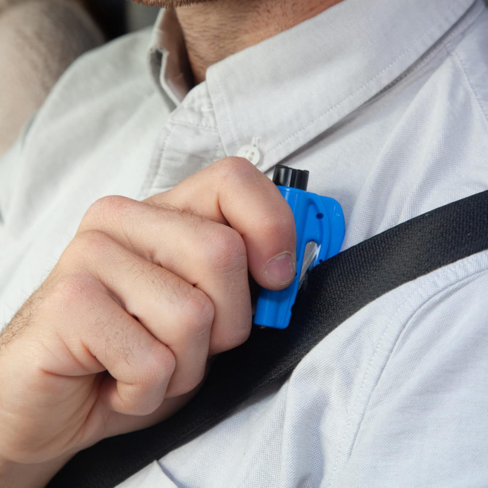 attrezzatura resqme per la sicurezza in auto disponibile su backpacco.it