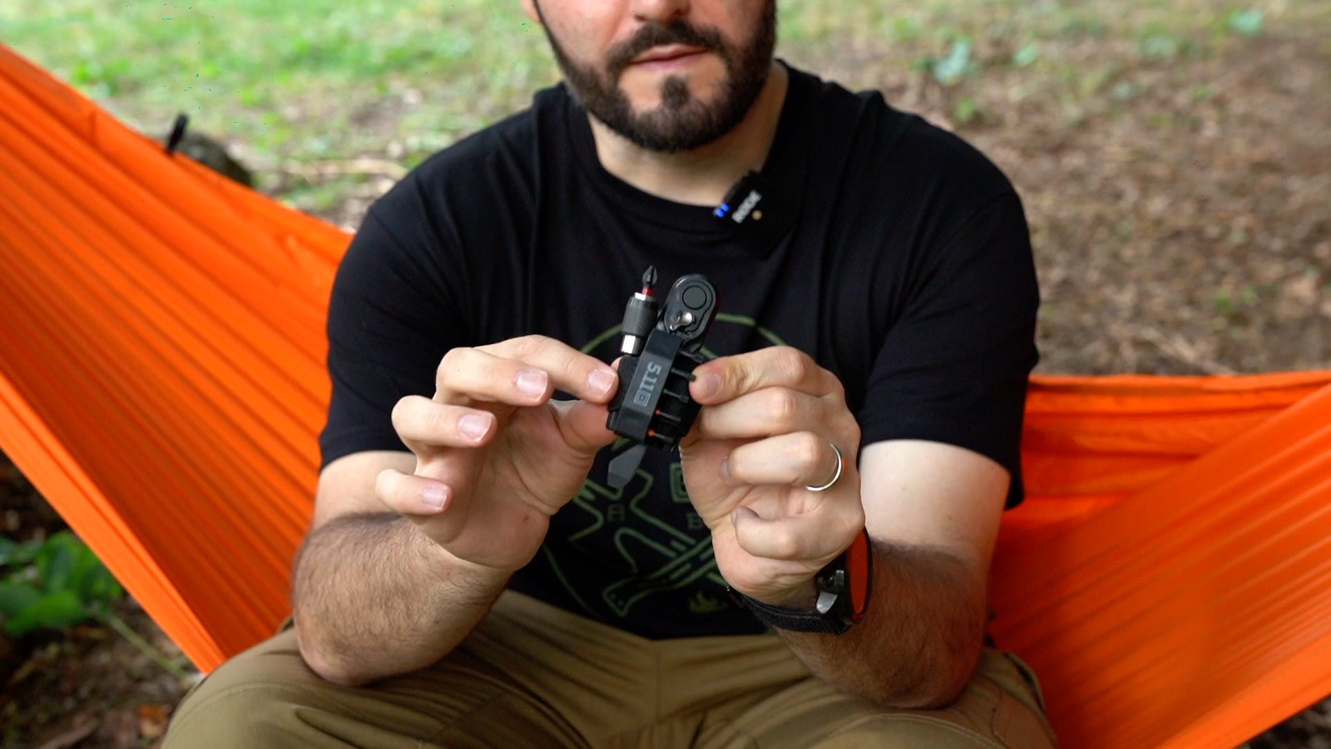 COPERTINA DEL VIDEO DOVE PAOLO DI BACKPACCO SPIEGA IL TKO RATCHET KIT DI 5.11