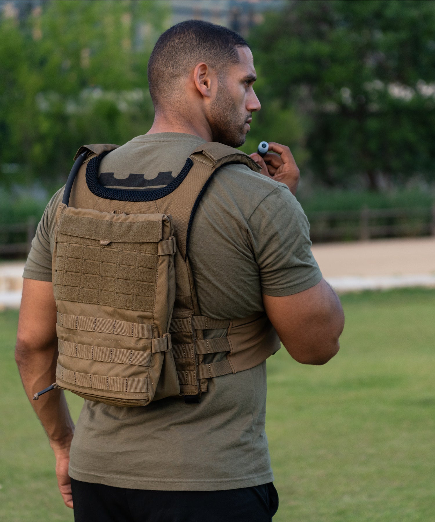 5.11 tactec trnr weight vest con sacca idrica