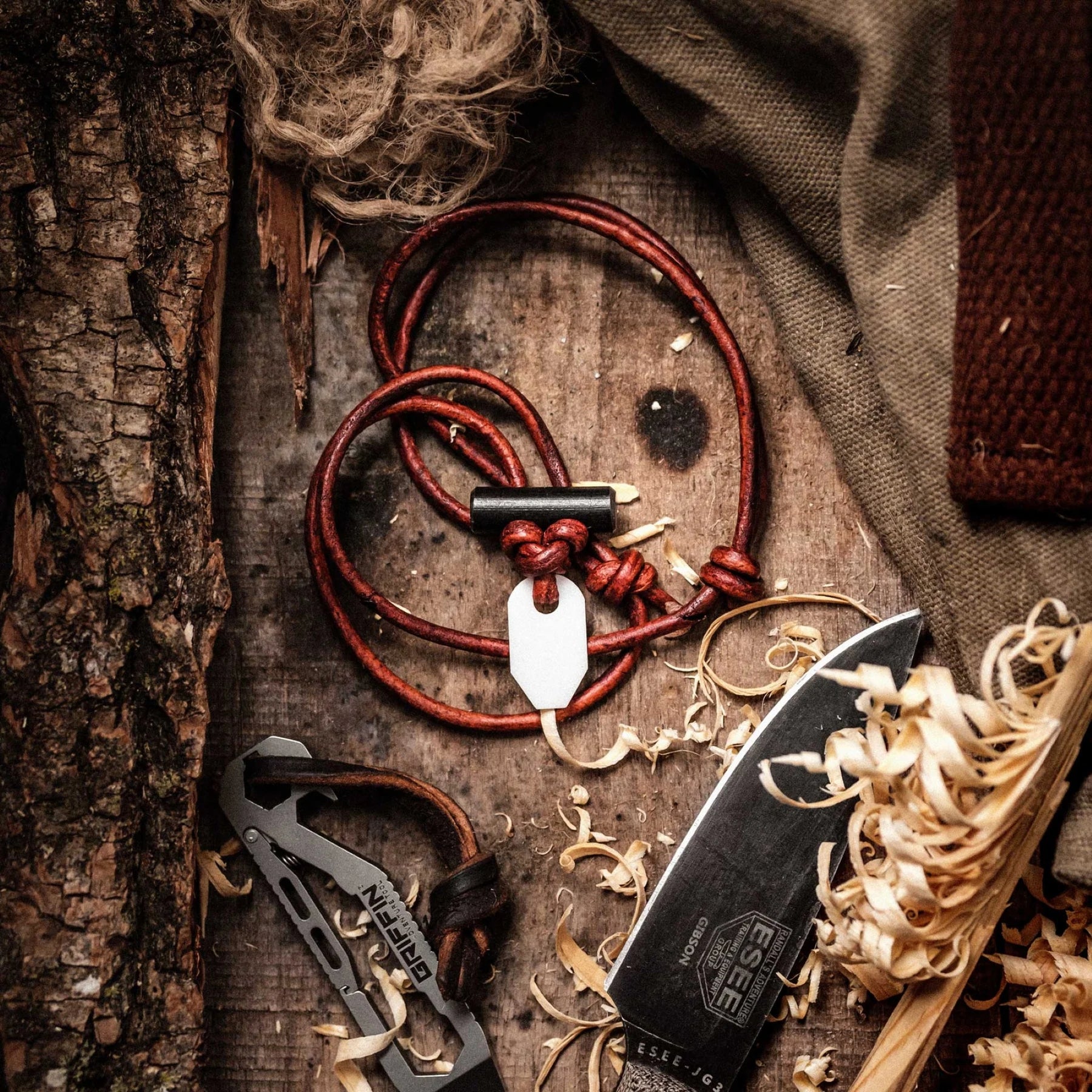 WAZOO | BUSHCRAFT NECKLACE - Collana con acciarino