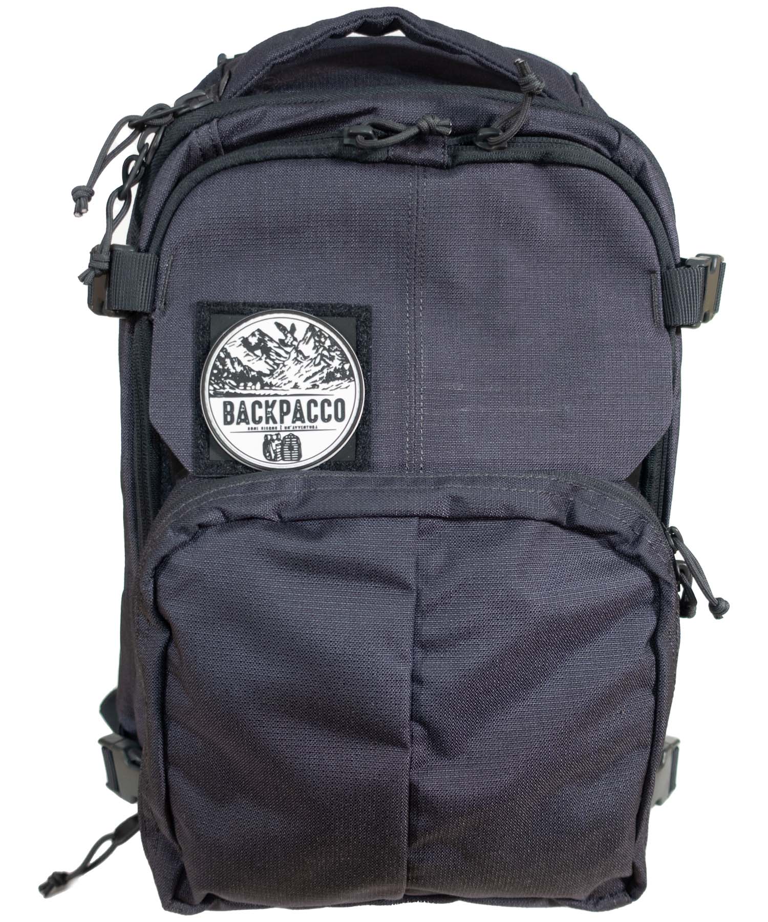 Admin Gear Set Tungsten montato su zaino AMP10