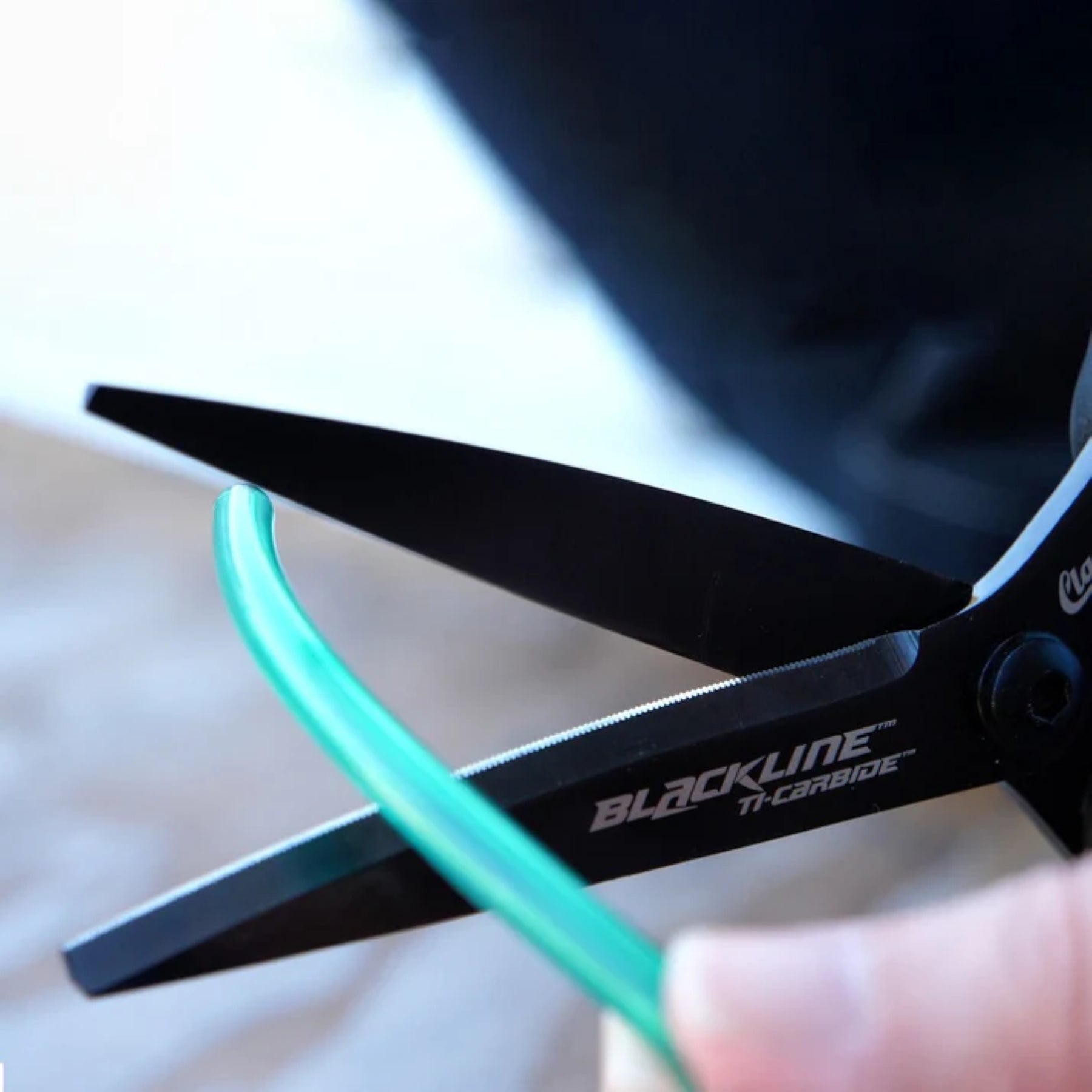 CLAUSS | BLACKLINE TITANIUM CARBIDE SHEAR 9" - Forbici in carburo di titanio