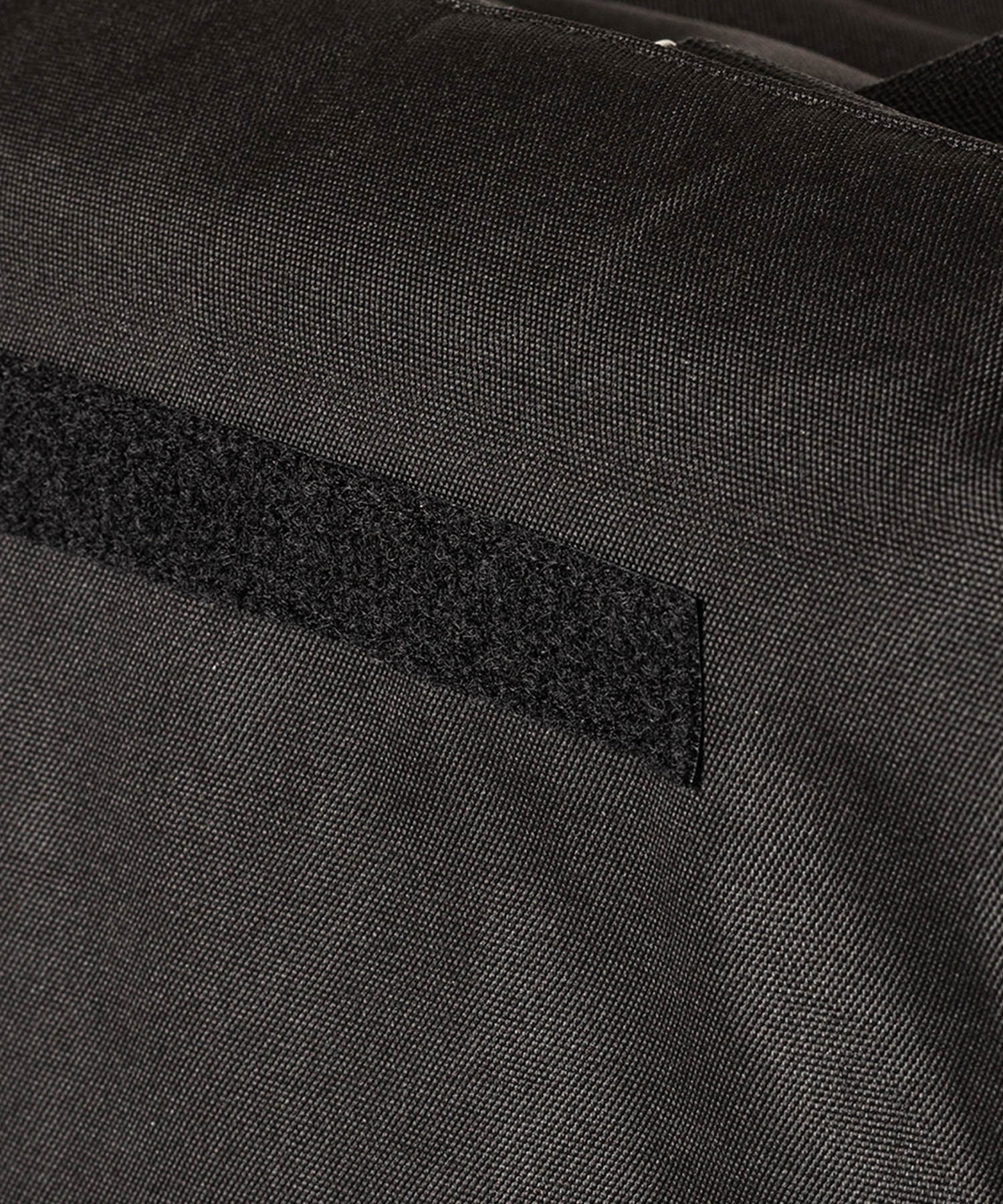 dettaglio del velcro sulla borsa da poligono range ready trainer bag di 5.11 tactical