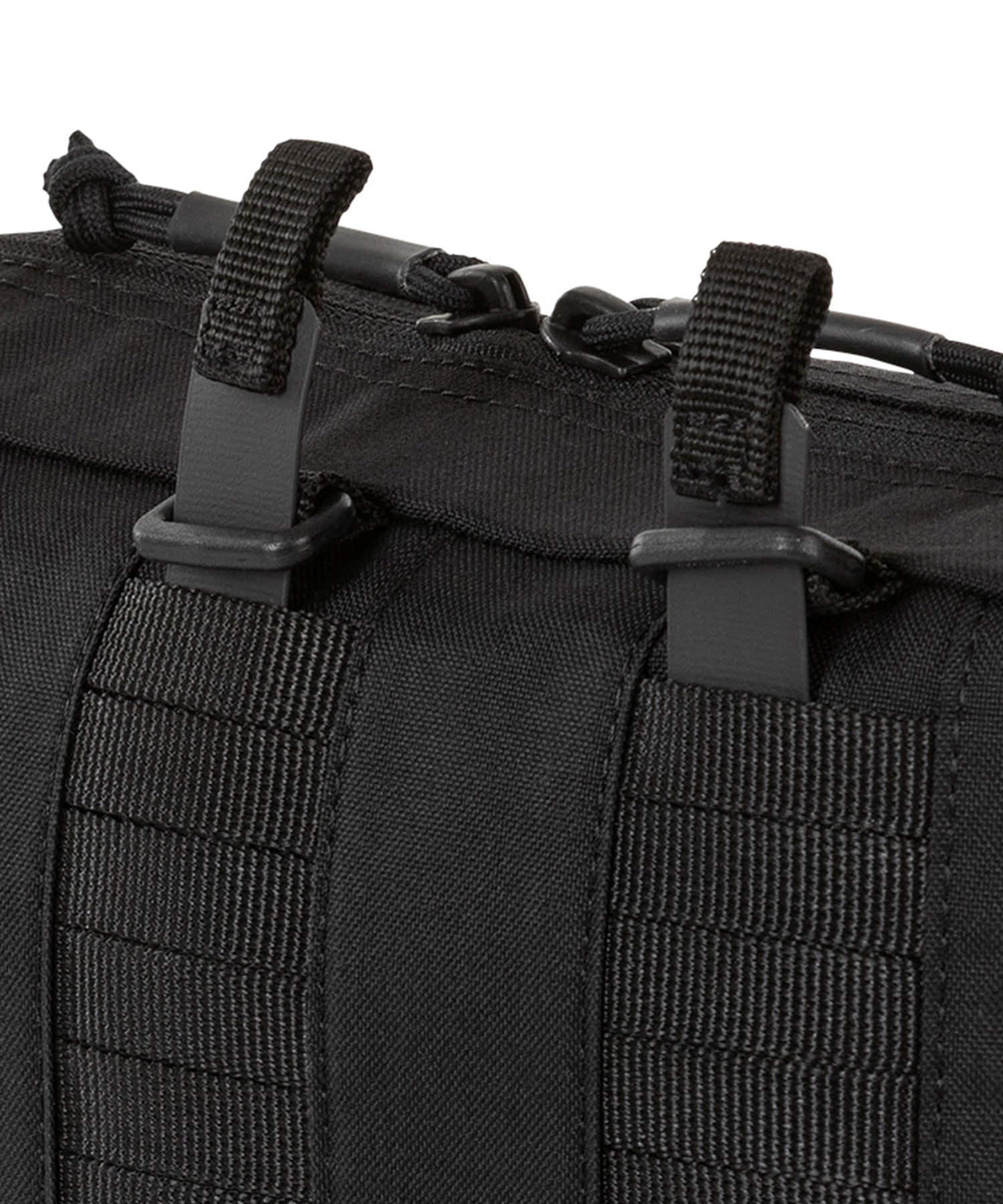 dettaglio delle fibbie in duraflex per la flex pouch 9x6 di 5.11 tactical