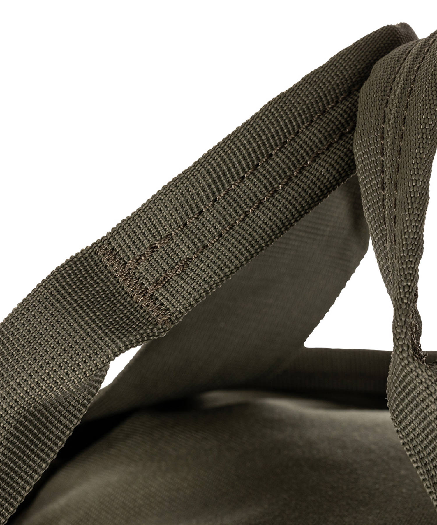 dettaglio maniglie e cuciture delle borse load ready utility di 5.11