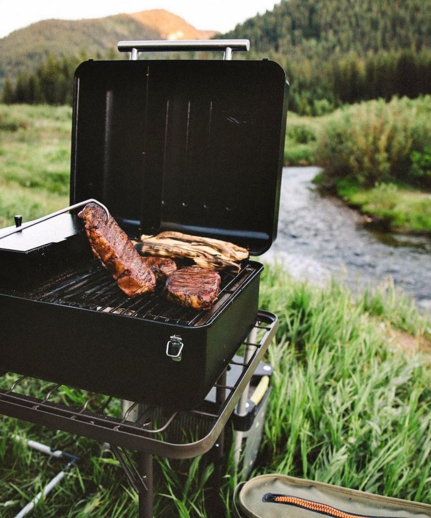 Traeger Ranger Barbecue portatile a Pellet - Comodissimo e arriva a temperatura in un attimo!