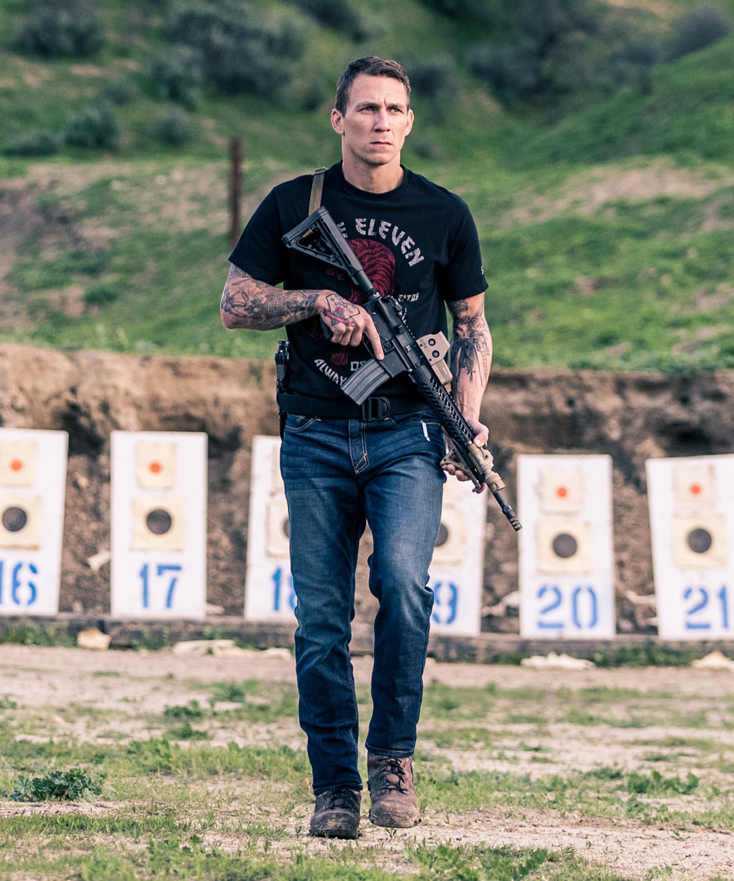 t-shirt 5.11 tactical al poligono con m4