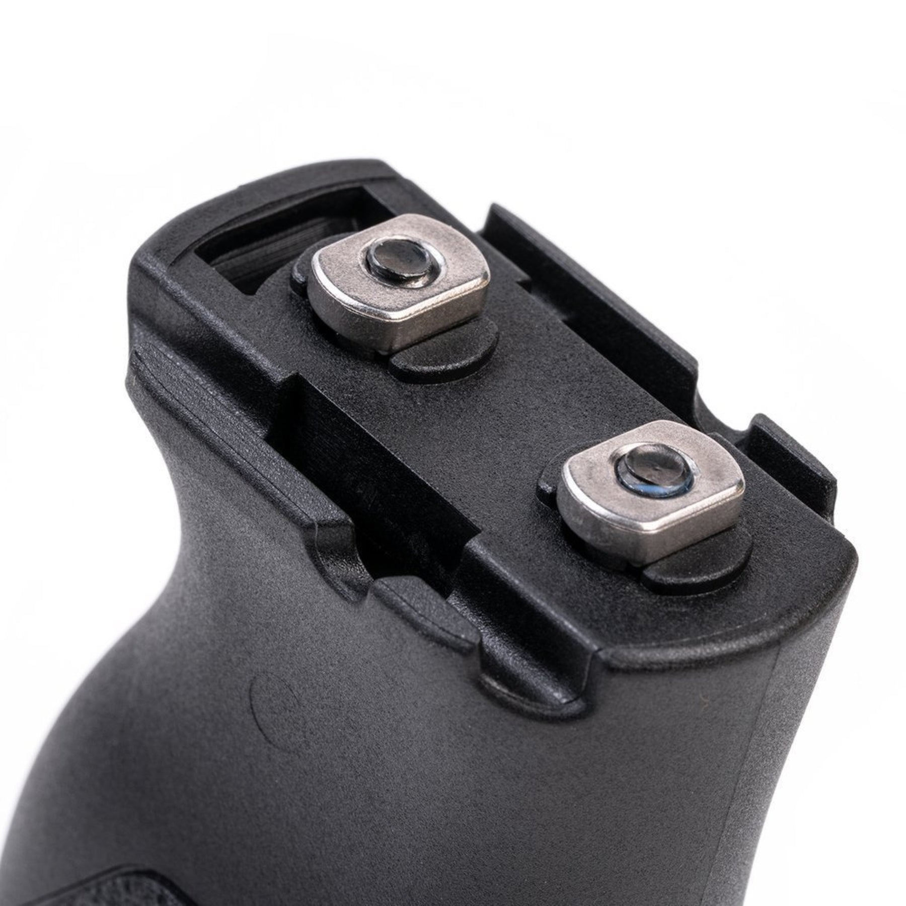 STRIKE IND. | M-LOK ANGLED VERTICAL GRIP - Impugnatura anteriore