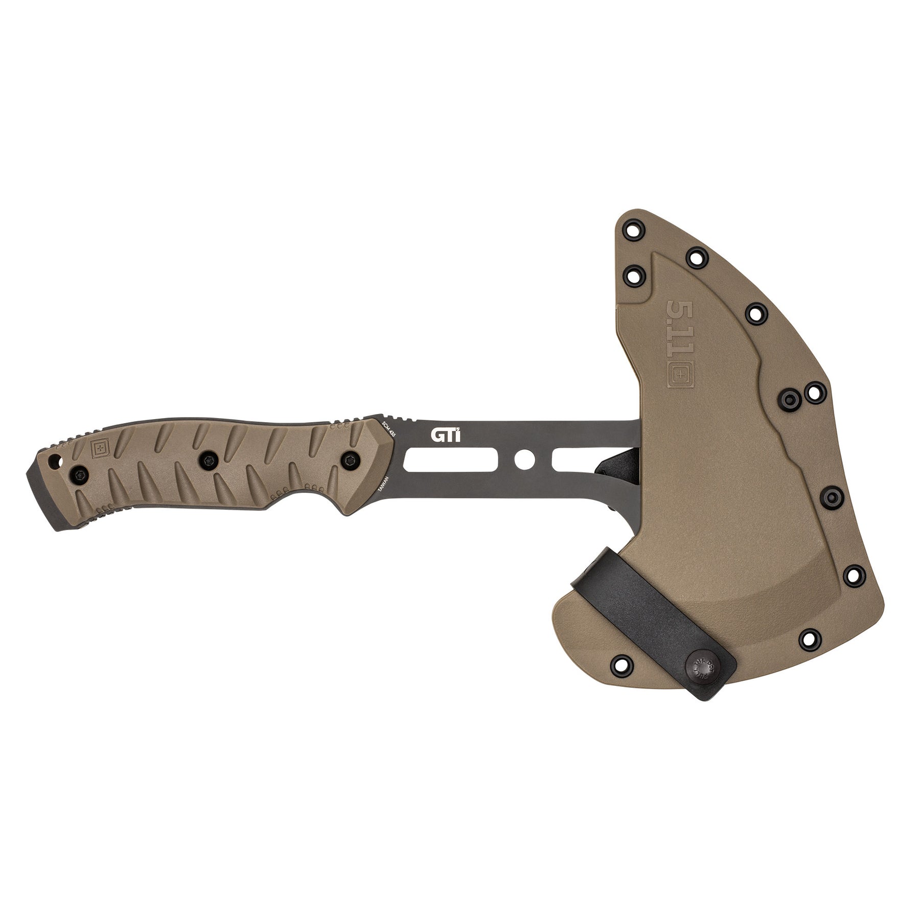 tomahawk tattico di 5.11 CFA dentro il fodero