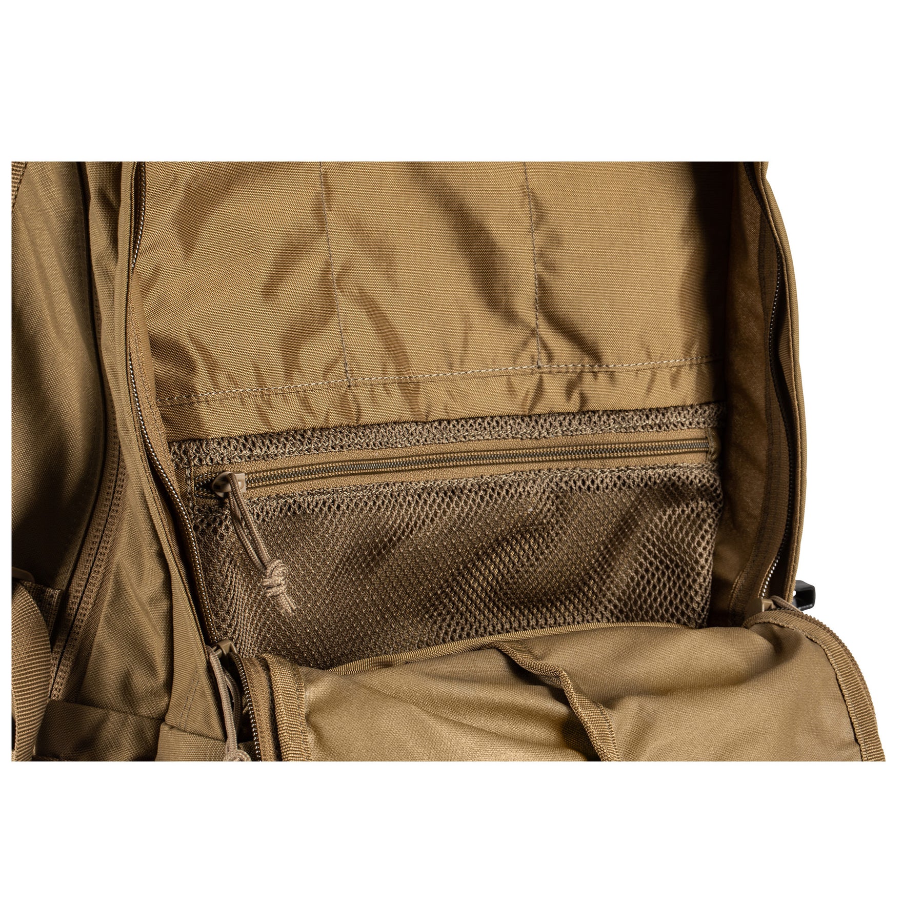 ZAINO RUSH100 60 litri di 5.11 Tactical Kangaroo (sabbia) - vista tasca retinata