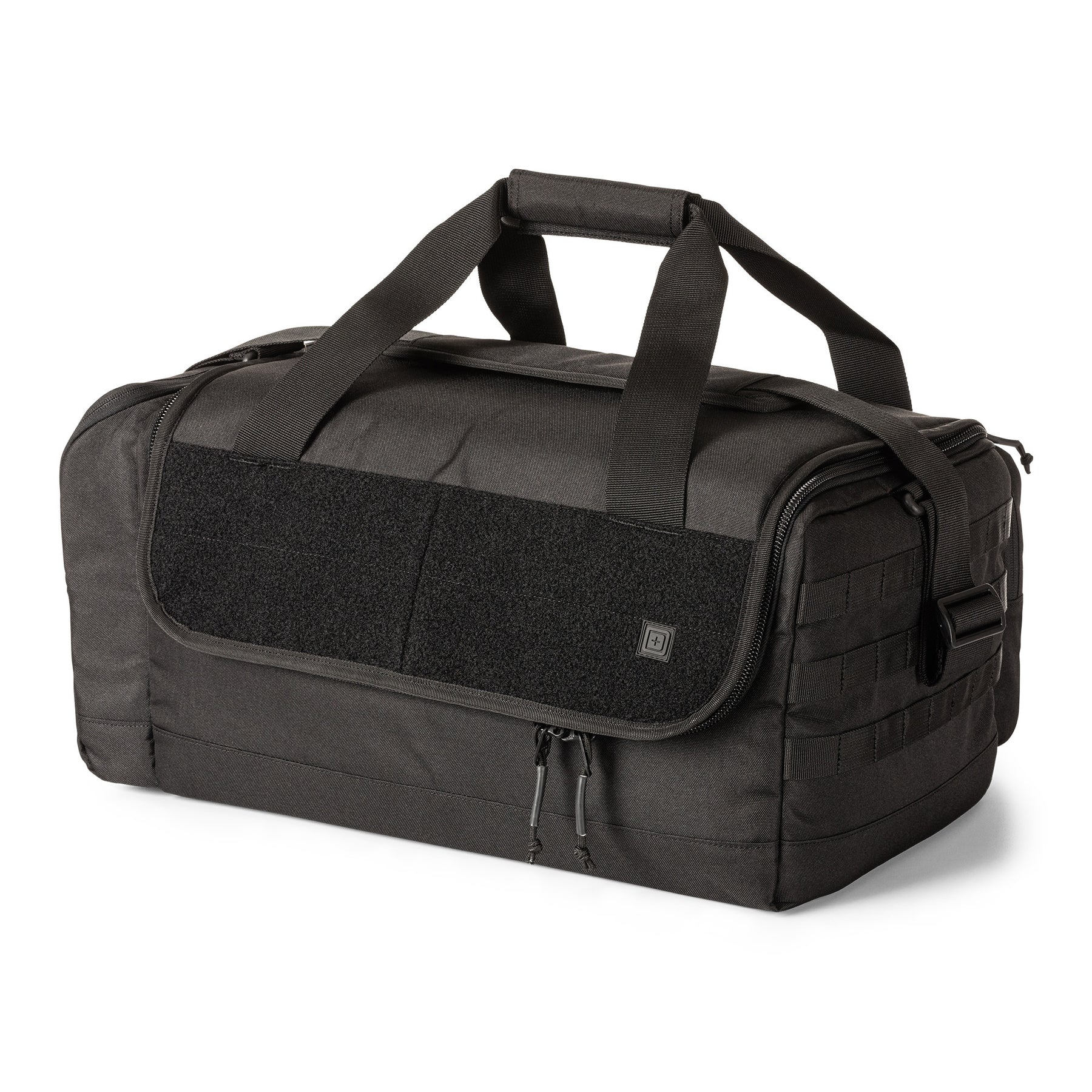 Range Ready Trainer Bag di 5.11 nera vista inclinata chiusa