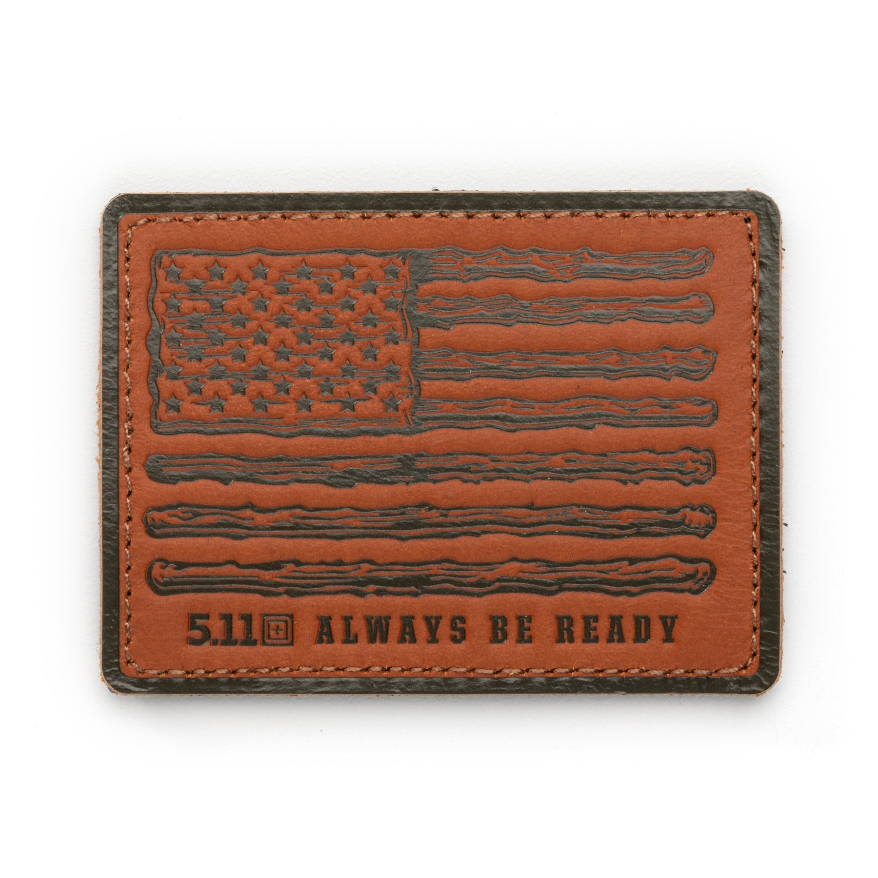 patch in cuoio di 5.11 tactical con incisa la bandiera USA stilizzata