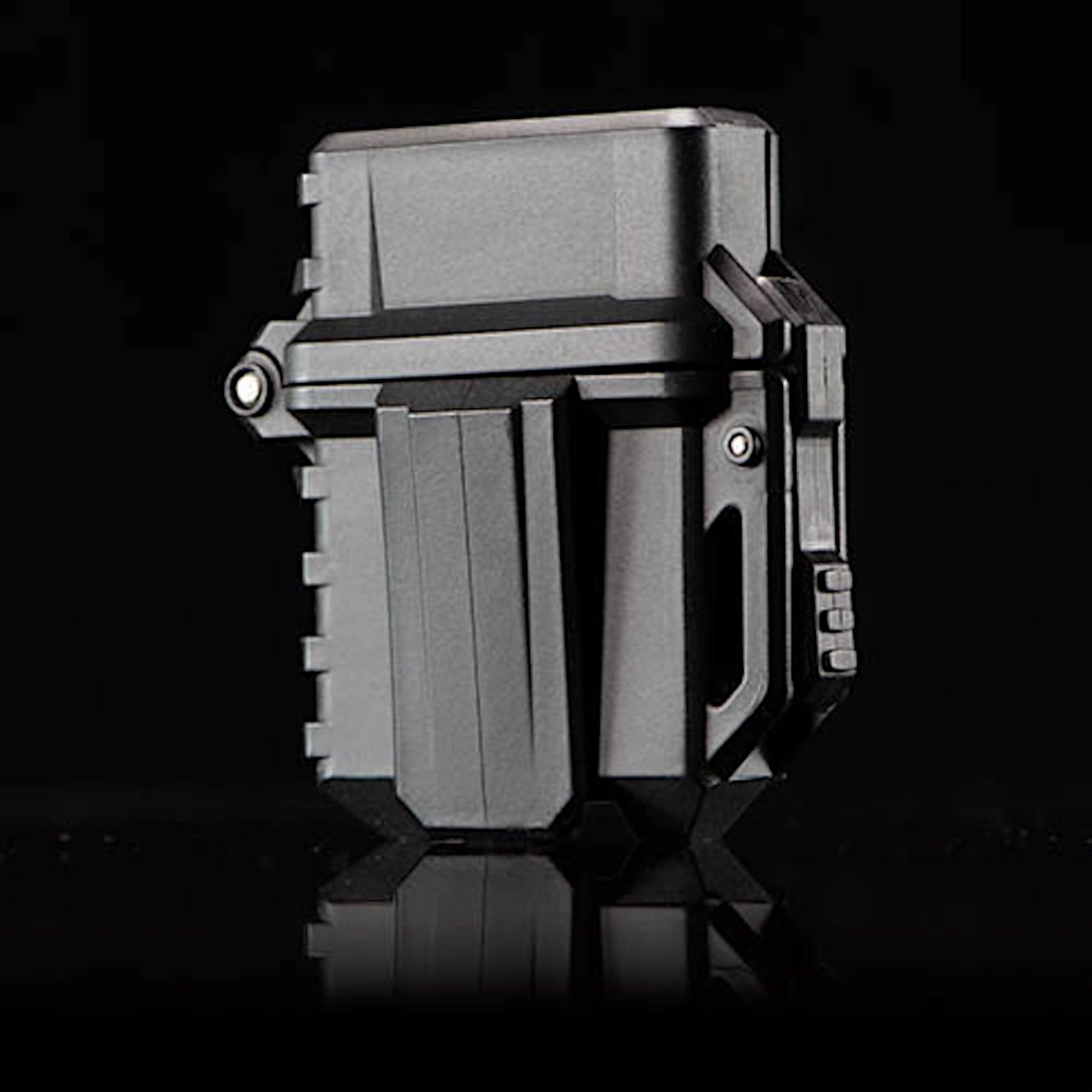 PyroVault di Thyrm nella variante black vista posteriore