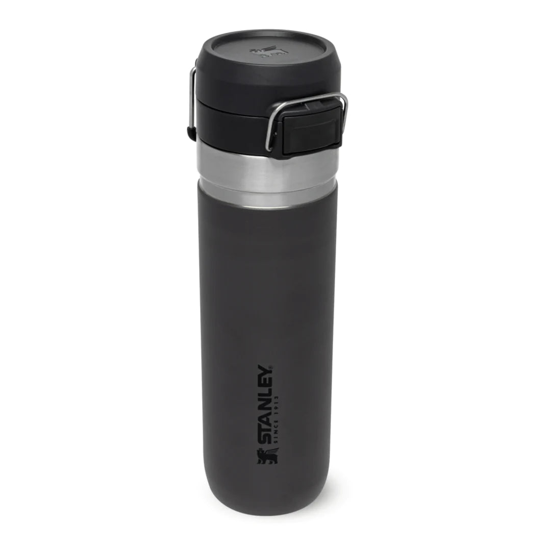 borraccia stanley go quick flip da 0.7 litri colore charcoal - chiusa