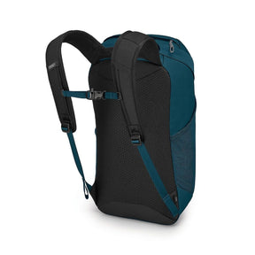 Osprey Farpoint Fairview Travel Daypack: Zaino da viaggio leggero da 15 litri progettato come modulo aggiuntivo o zaino giornaliero indipendente. Dispone di scomparto imbottito per laptop o sacca idrica, tasche esterne in rete e schienale traspirante. Compatibile con i modelli Farpoint e Fairview.