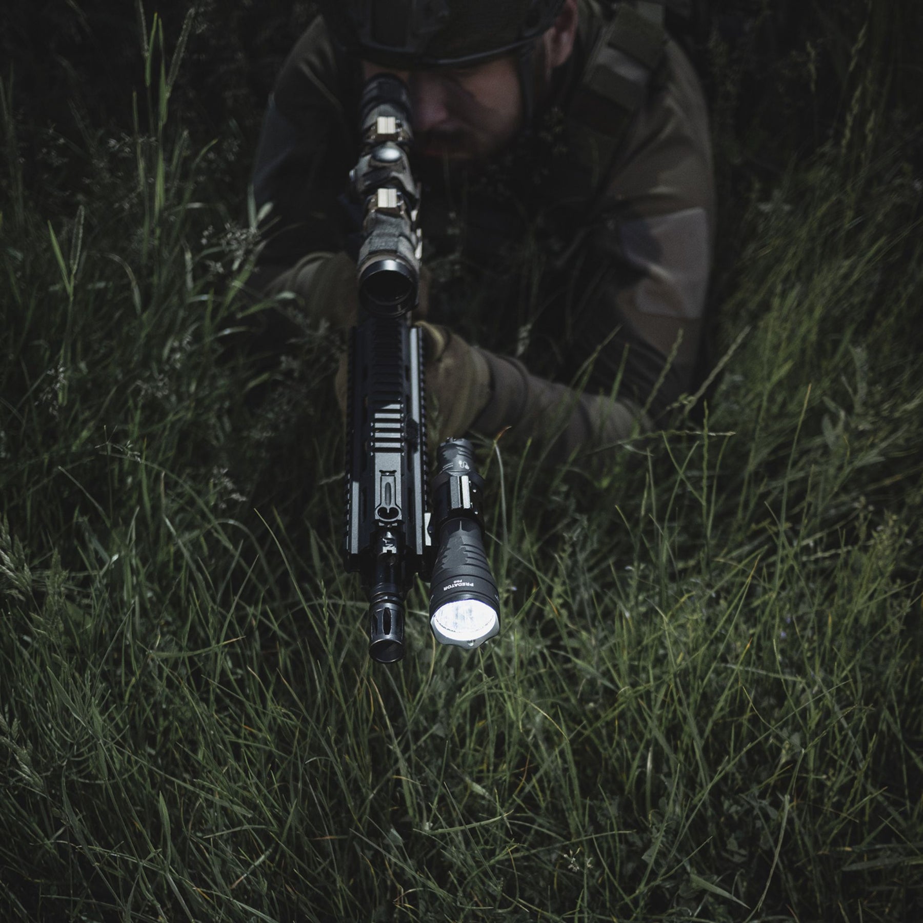 ARMYTEK | AWM - 06 - Supporto Picatinny ravvicinato per torce - BackPacco - BP-ARMYTEK-A00906