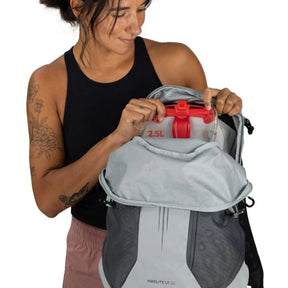 Osprey Hikelite LT 22 zaino da 22 litri ultraleggero per escursionismo e trekking con schienale ventilato tasche laterali in rete e spallacci ergonomici regolabili ideale per outdoor e camminate in montagna