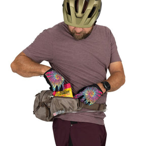Osprey Seral 7 marsupio idrico da ciclismo e MTB con capacità 7 litri, serbatoio d'acqua integrato, tasche organizer con cerniera e cinghie di compressione stabilizzanti. Collezione 2026.