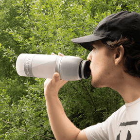 Water-to-Go Eco Active Bottle 1 L borraccia filtrante con sistema di purificazione integrato e tappo con filtro rimovibile inclusa di cinturino da polso Active per sport e outdoor.