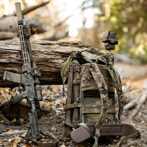 Eberlestock Mission EMOD Frame frame per sistema modulare tattico ad alta resistenza dotato di cinghie di compressione con fibbie e pannello posteriore interamente rivestito di passanti con sistema MOLLE PALS per aggancio accessori outdoor e bushcraft.