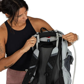Osprey Hikelite LT 22 zaino da 22 litri ultraleggero per escursionismo e trekking con schienale ventilato tasche laterali in rete e spallacci ergonomici regolabili ideale per outdoor e camminate in montagna