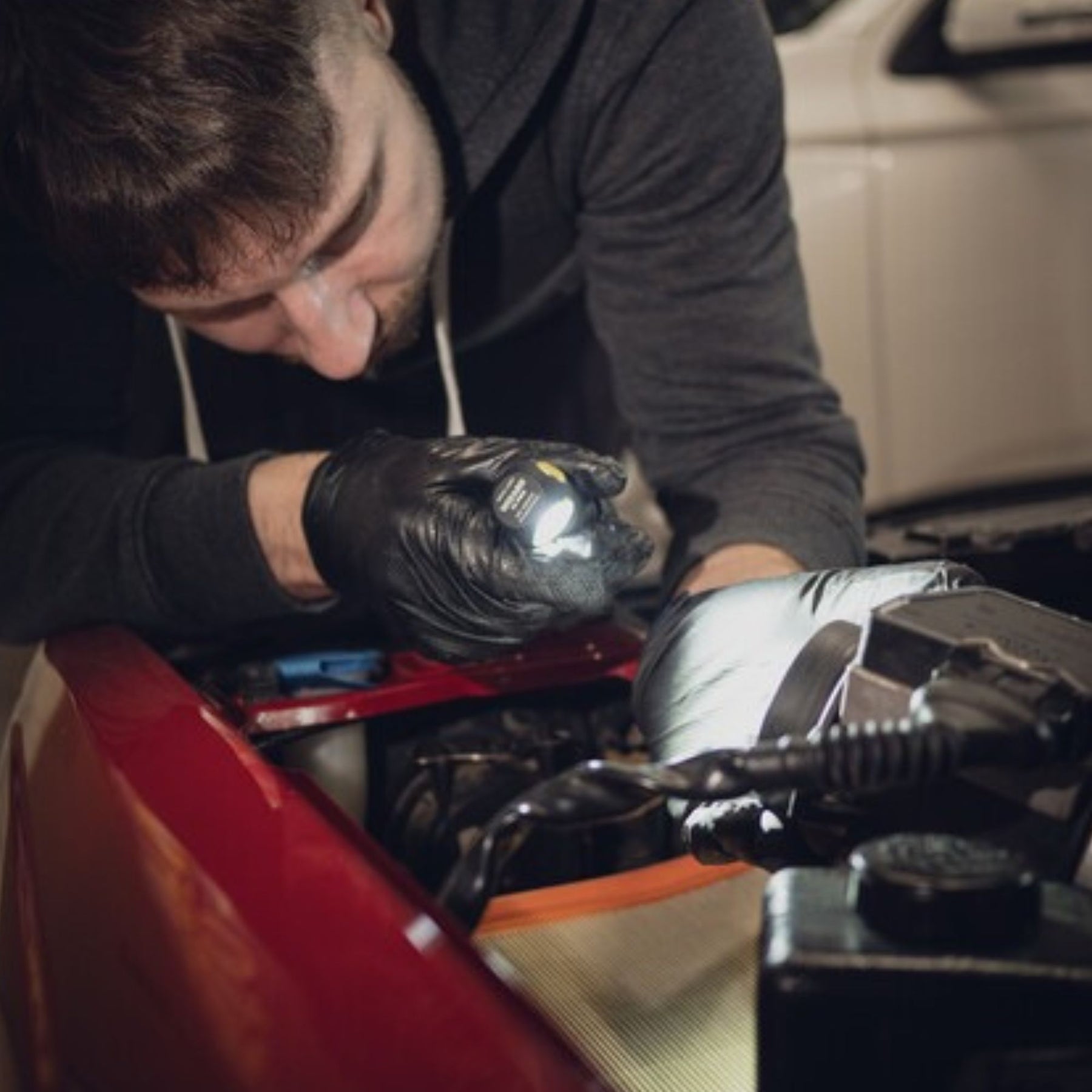 ARMYTEK | WIZARD C1 PRO - Torcia frontale / palmare - BackPacco - BP-ARMYTEK-F09001PC