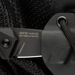 Extrema Ratio BFK NANO coltello a lama fissa neck knife compatto con lama drop point in acciaio, guancette ergonomiche sagomate e foro passante per cordino da porto al collo o EDC tattico