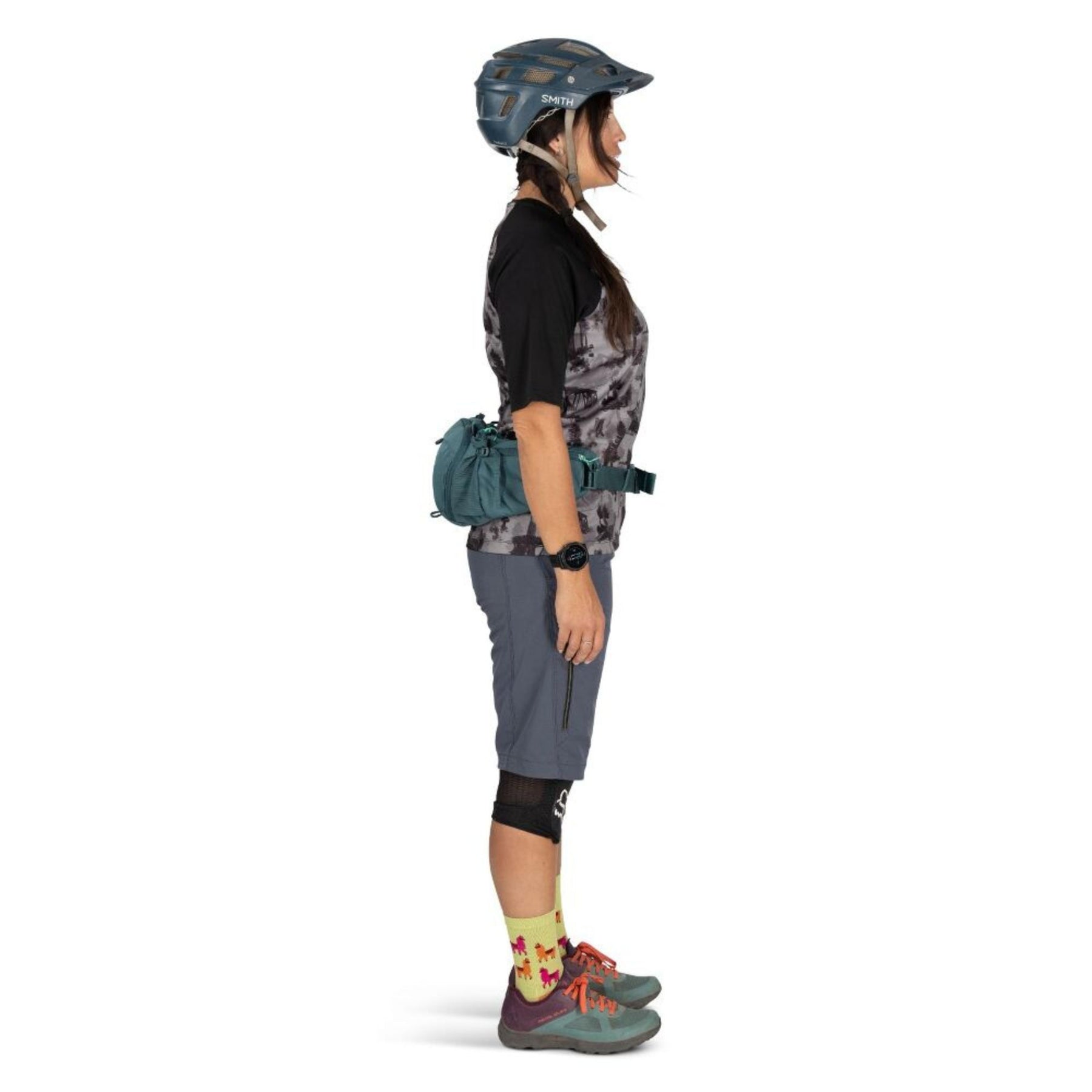 Osprey Savu 5 cintura da ciclismo con capacità 5 litri e tasche per borracce a scomparsa. Marsupio ergonomico per mountain bike con schienale traspirante AirScape e ampi scomparti per attrezzi e snack, ideale per escursioni e trail.