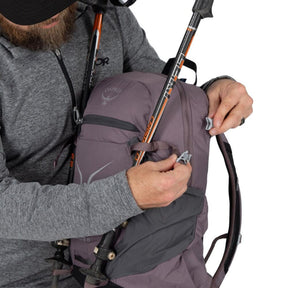 OSPREY SPORTLITE 15 Zaino da trekking da 15 litri con schienale traspirante AirScape, apertura a zip, tasche elasticizzate, scomparto idratazione e cinghie di compressione, ideale per escursioni, collezione 2026