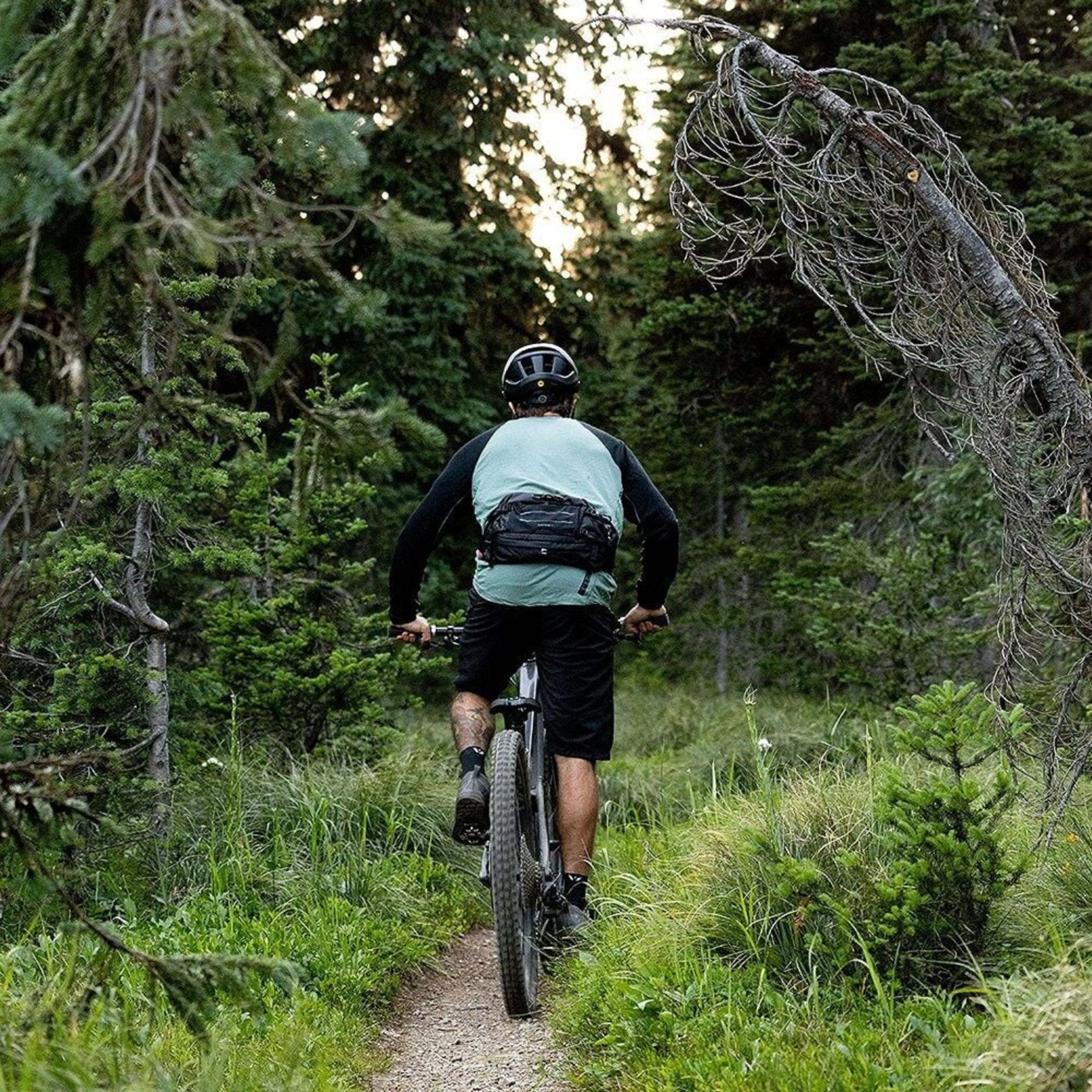 OSPREY RAPTOR 4 marsupio da ciclismo 4 litri con sistema di idratazione integrato scomparti con cerniera e tasche portaoggetti ideale per escursioni in mountain bike e ciclismo