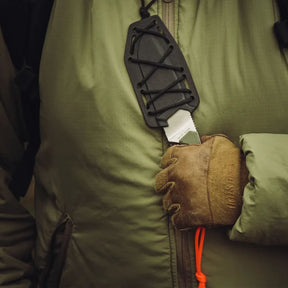 Extrema Ratio Sethlans Outdoor. Coltello a lama fissa in acciaio S600 con guancette in G10 e cordino. Design full tang robusto firmato Daniele Dal Canto. Strumento tattico tuttofare ideale per bushcraft e sopravvivenza.