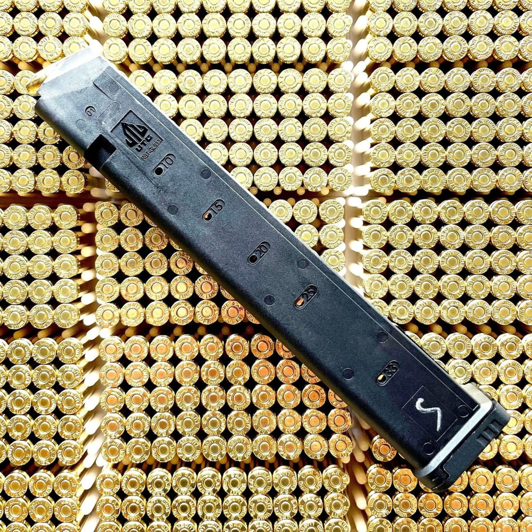 UTG | GL933 POLYMER MAGAZINE - 33 RND, 9 MM - Caricatore Glock, 33 colpi, 9 mm - BackPacco - BP-UTG-RBT-GL933